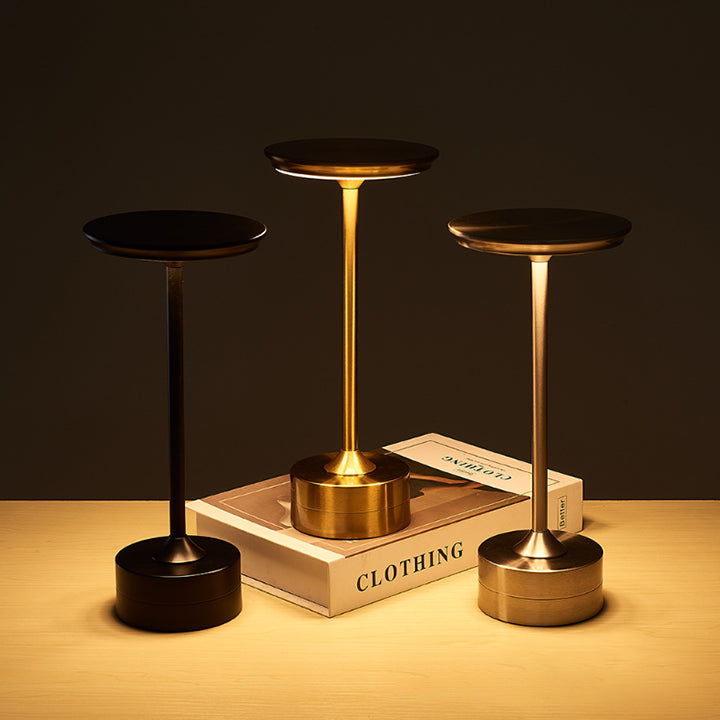 LuxeGlow - Metallic Elegance Lamp